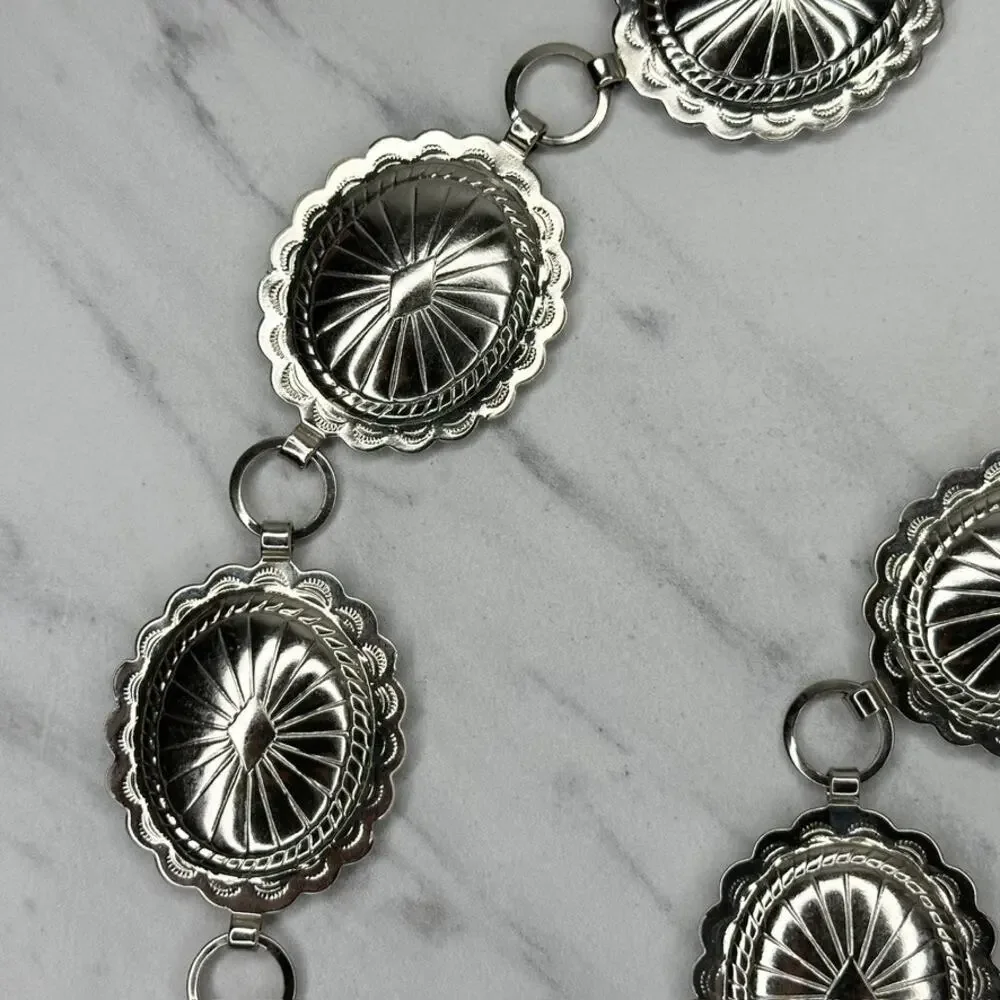 Womens Silver Tone Oval Concho Ribbed Dome Chain Belt Small/Medium (S/M) ✨